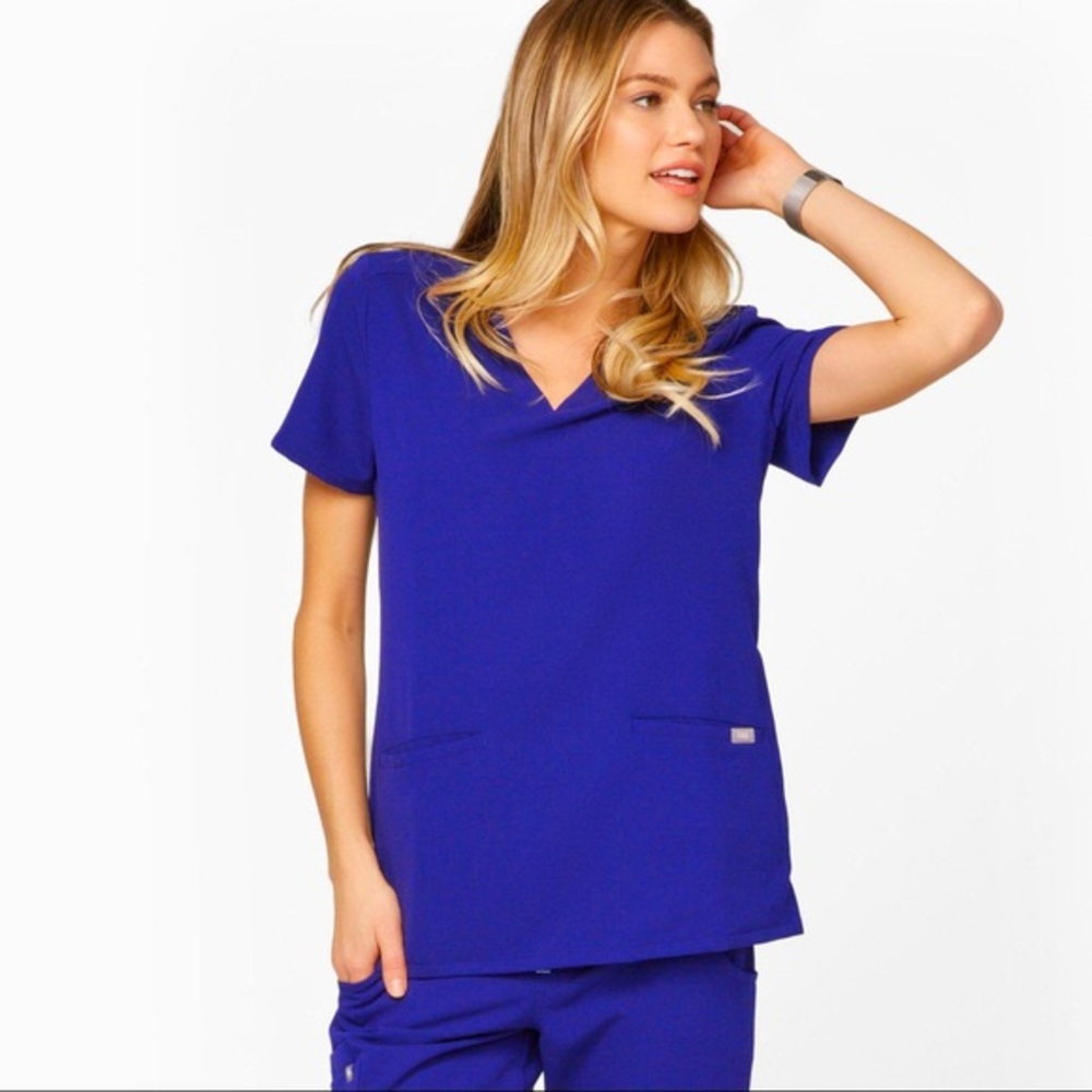 Figs Casma™ Three-Pocket Scrub Top // royal blue
